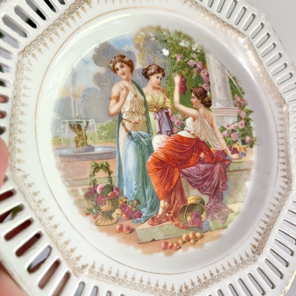 Vintage CS Bavaria Carl Schumann Reticulated Plate Women Eating Grapes Decor - Picture 2 of 4